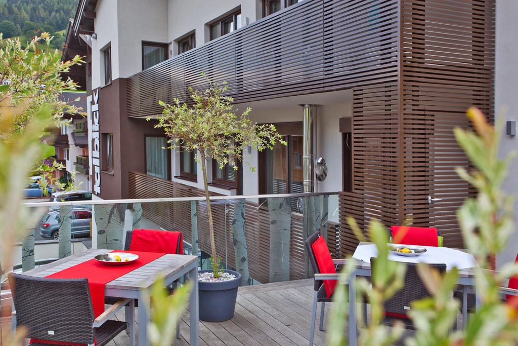 Hotel Talblick Σάαλμπαχ-Χίντεργκλεμ Εξωτερικό φωτογραφία