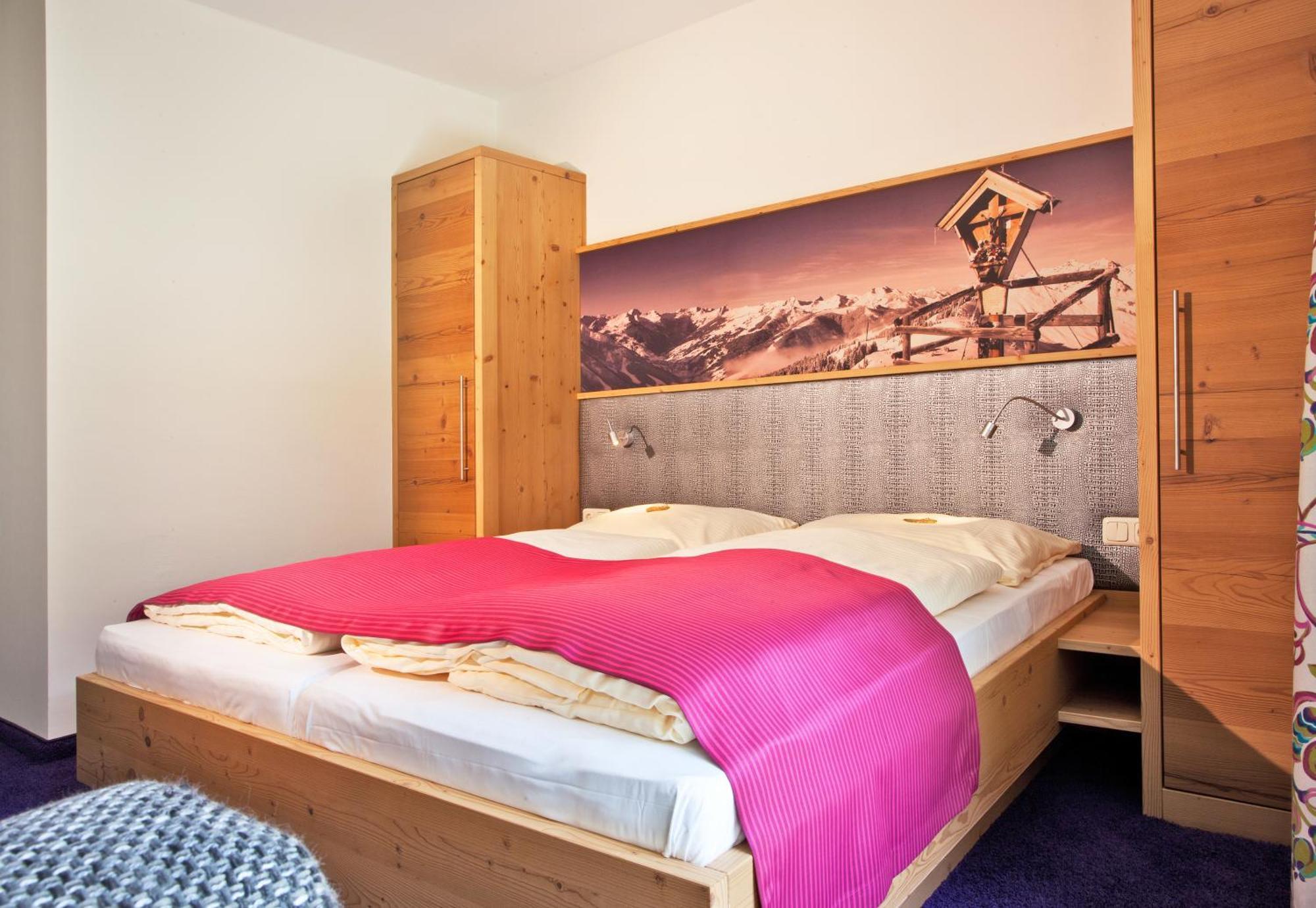Hotel Talblick Σάαλμπαχ-Χίντεργκλεμ Εξωτερικό φωτογραφία