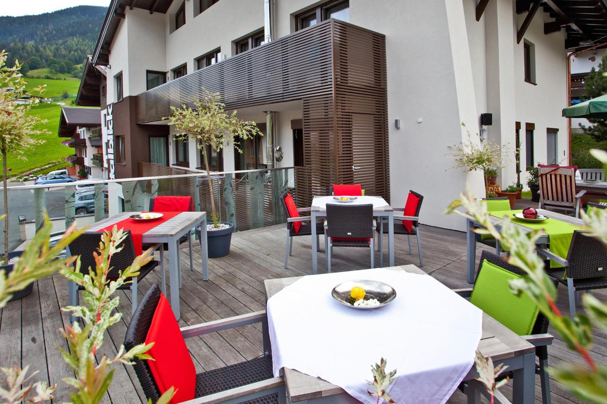 Hotel Talblick Σάαλμπαχ-Χίντεργκλεμ Εξωτερικό φωτογραφία